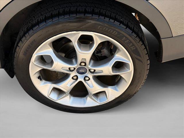 Used 2014 Ford Escape Titanium w/ Equipment Group 401A AWD/4WD image 25