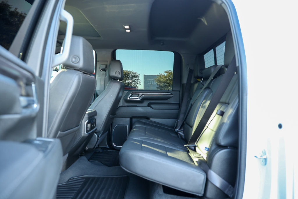 Used 2024 Chevrolet Silverado 2500 LTZ w/ LTZ Plus Package AWD/4WD image 42
