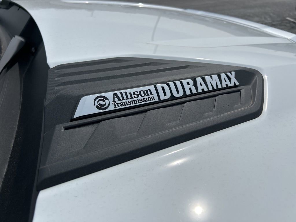 Used 2025 Chevrolet Silverado 2500 LT w/ Convenience Package image 12
