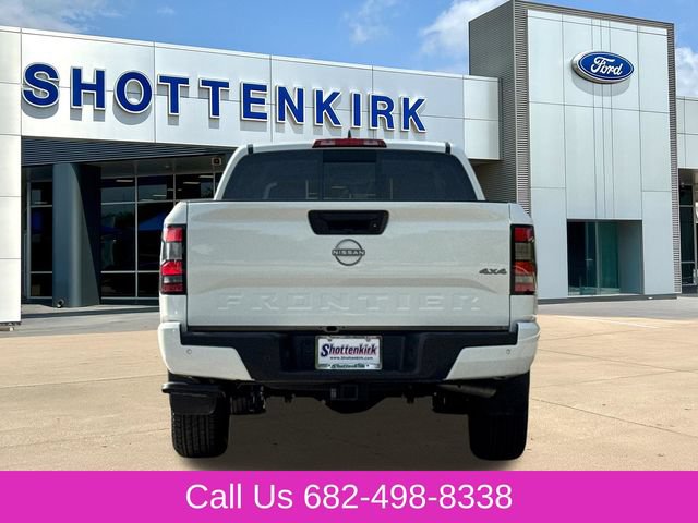 Used 2025 Nissan Frontier SV w/ Tow Package AWD/4WD image 7