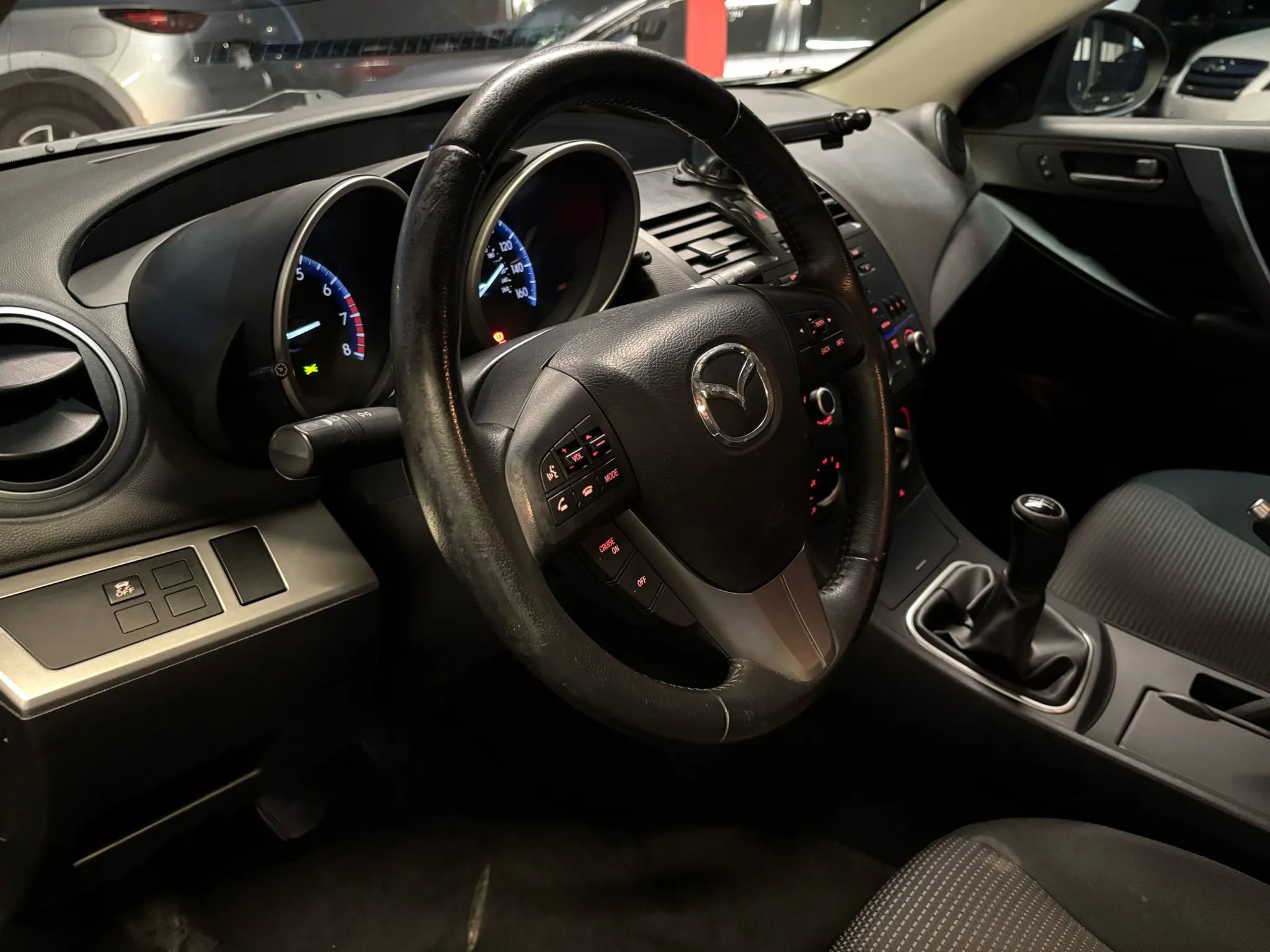 Used 2012 MAZDA MAZDA3 i Touring image 15