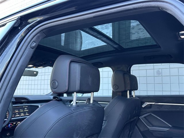 Certified 2025 Audi Q3 2.0T Premium Plus w/ Premium Plus Package image 19