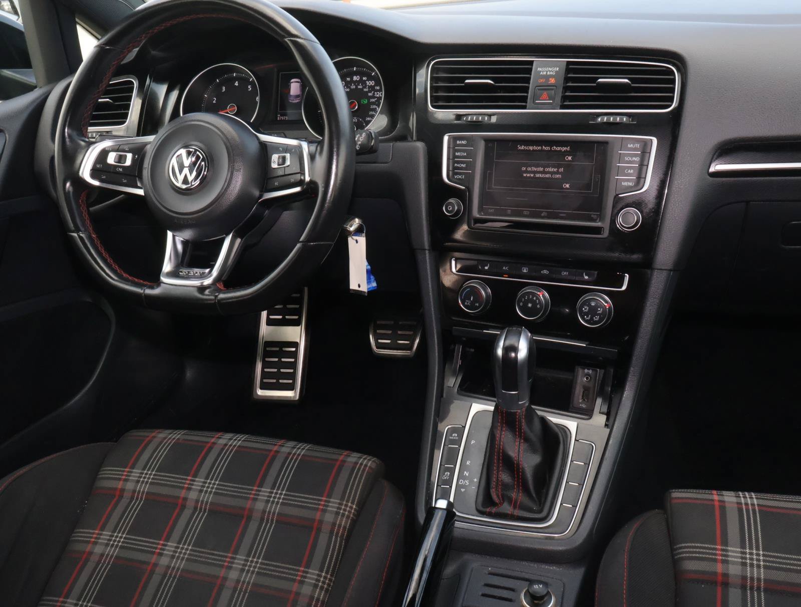 Used 2016 Volkswagen GTI S FWD image 9
