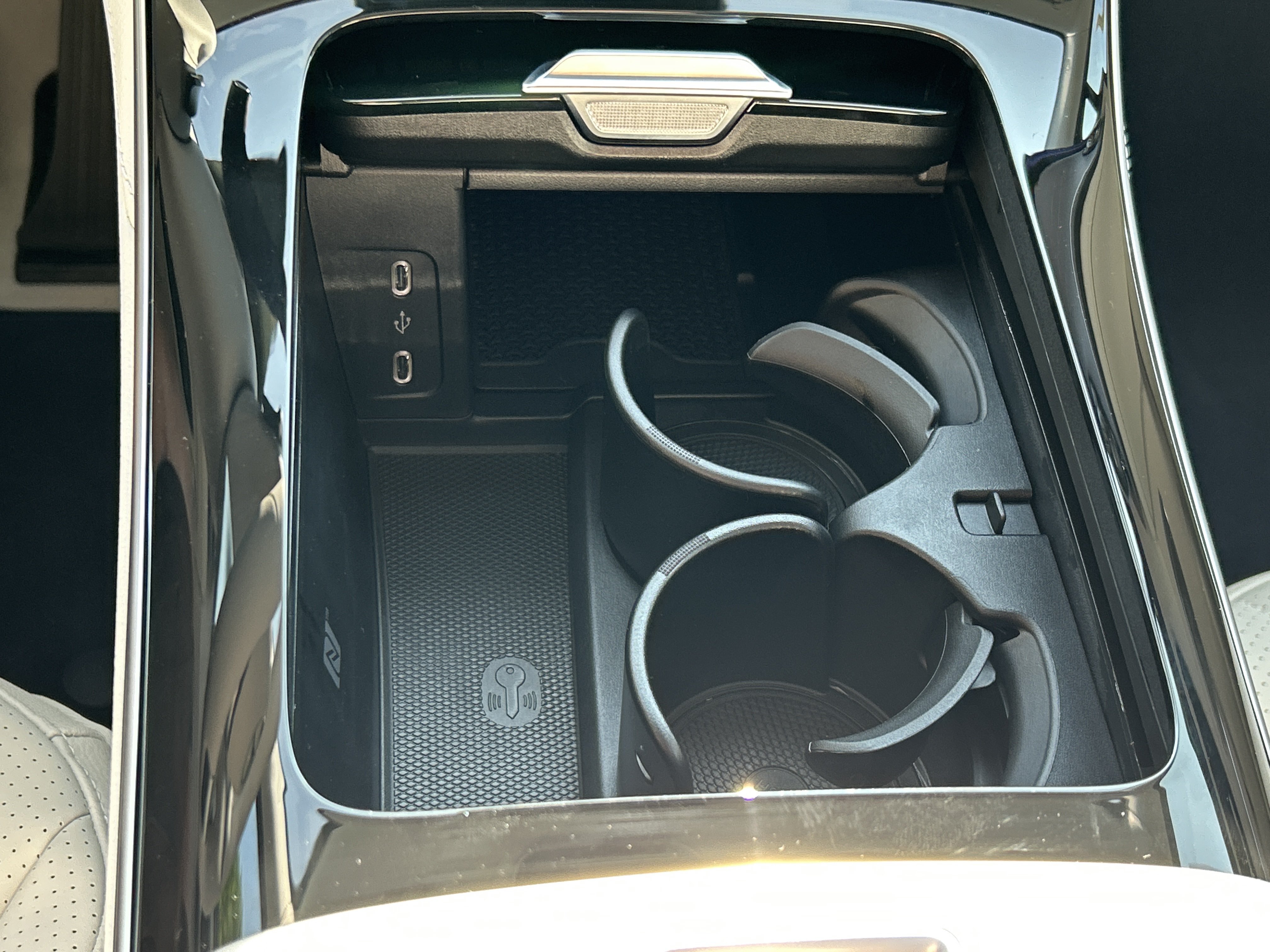 New 2026 Mercedes-Benz EQE 320 4MATIC SUV image 30