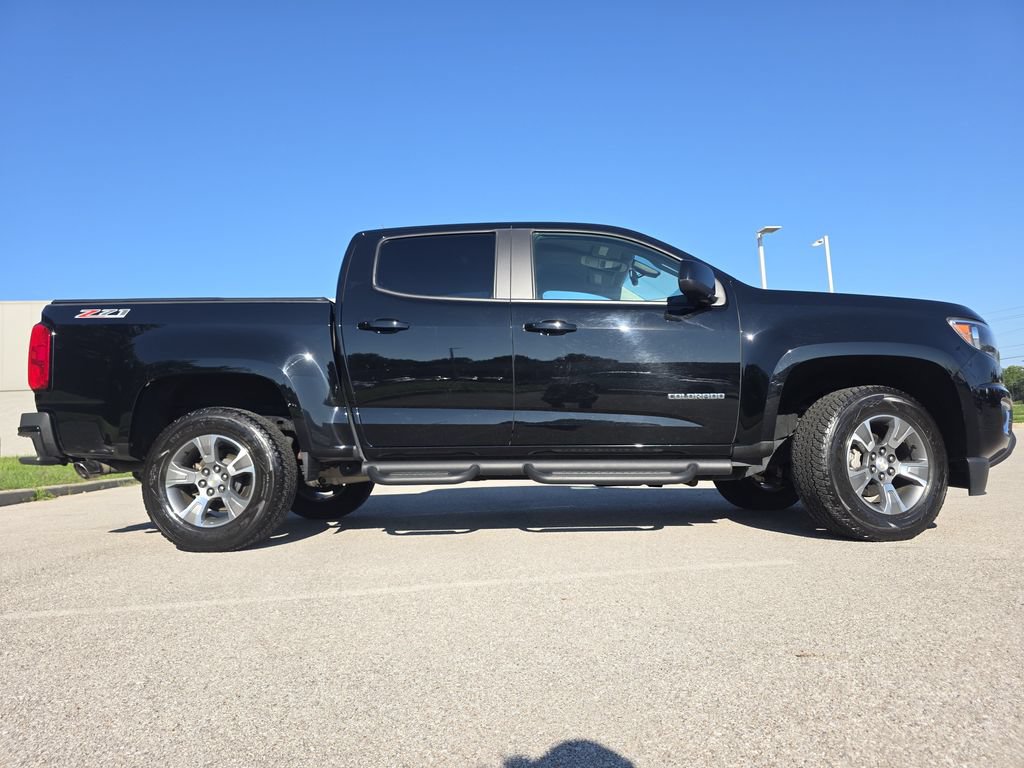 Used 2018 Chevrolet Colorado Z71 AWD/4WD image 11