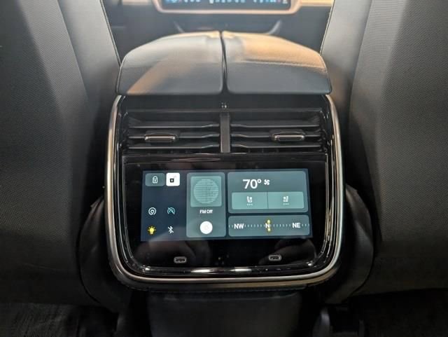 Used 2024 Rivian R1S Adventure image 25