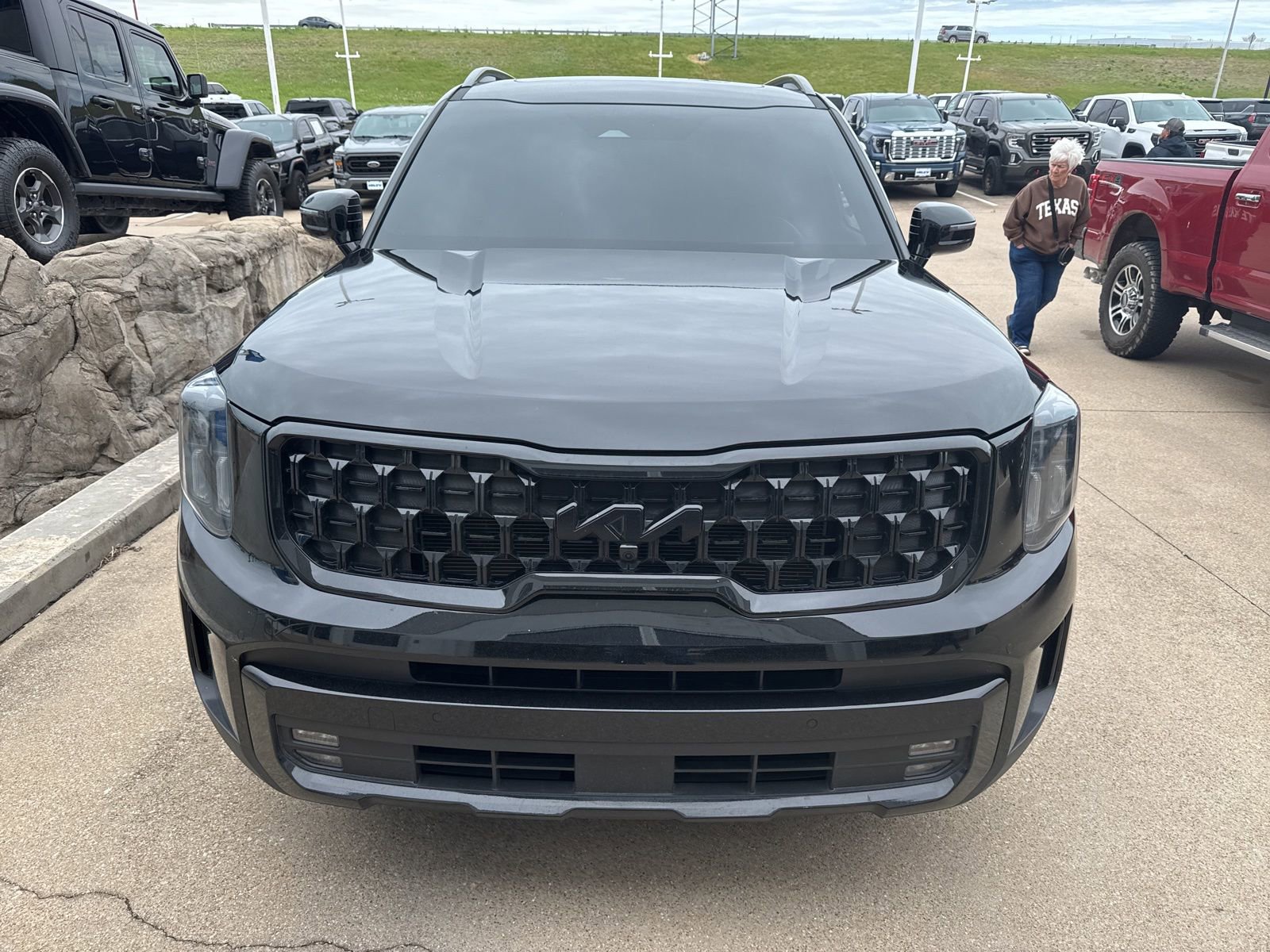 Used 2025 Kia Telluride SX Prestige X-Line image 2