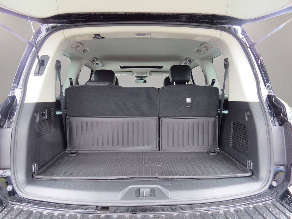 Used 2023 Nissan Armada SL w/ Captain's Chairs Package RWD image 16
