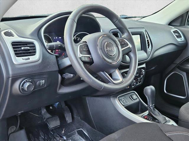 Used 2021 Jeep Compass Sport FWD image 9