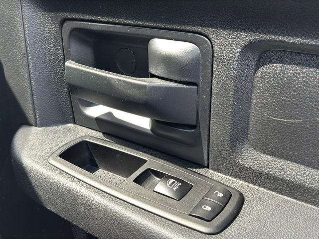 Used 2016 RAM 3500 Tradesman image 38