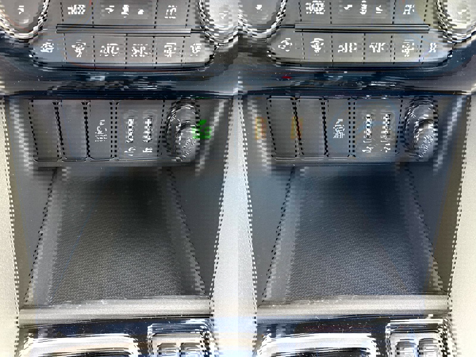 New 2026 Mitsubishi Eclipse Cross AWD image 36