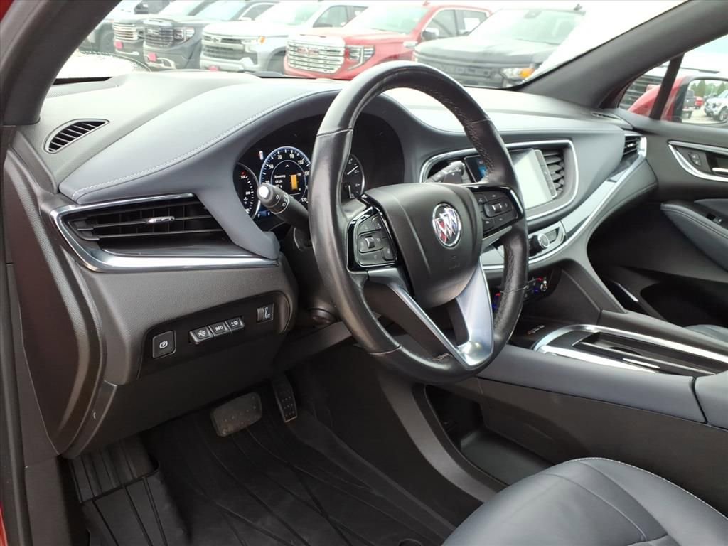 Used 2024 Buick Enclave Premium image 18