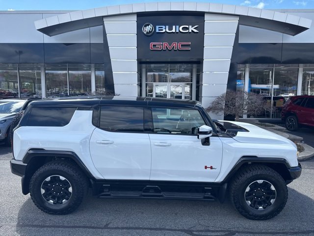 New 2024 GMC Hummer EV 2X w/ Extreme Off-Road Package image 3