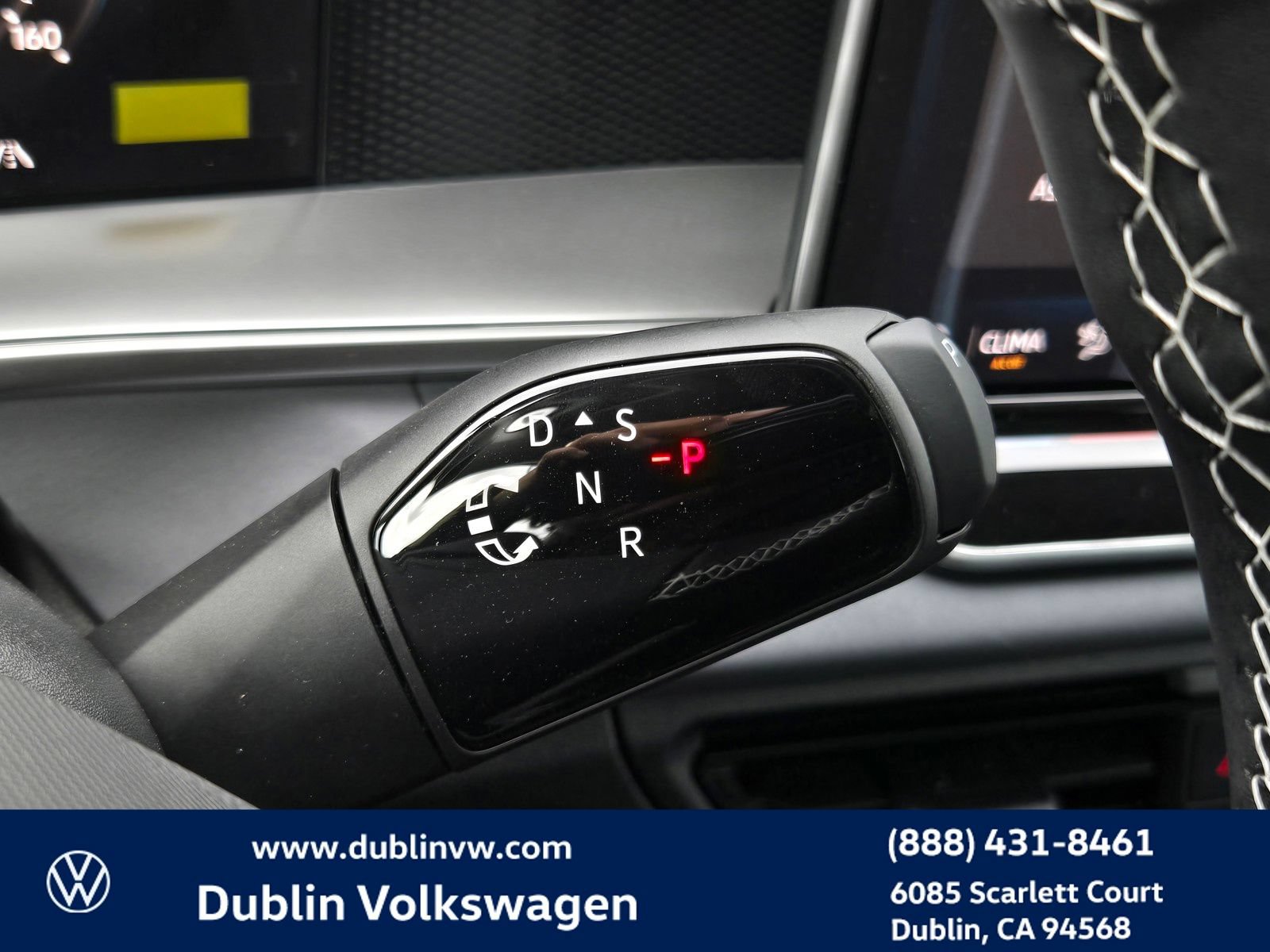 New 2026 Volkswagen Tiguan SE AWD/4WD image 16