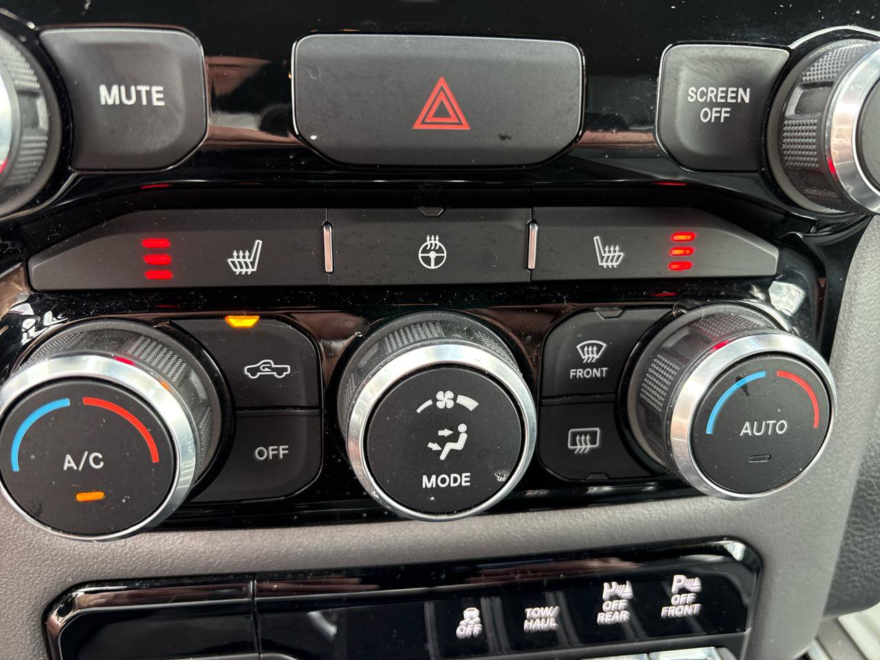 Used 2022 RAM 1500 Big Horn AWD/4WD image 26