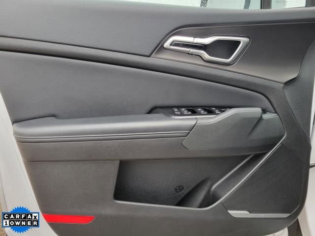 Used 2023 Kia Sportage EX image 14