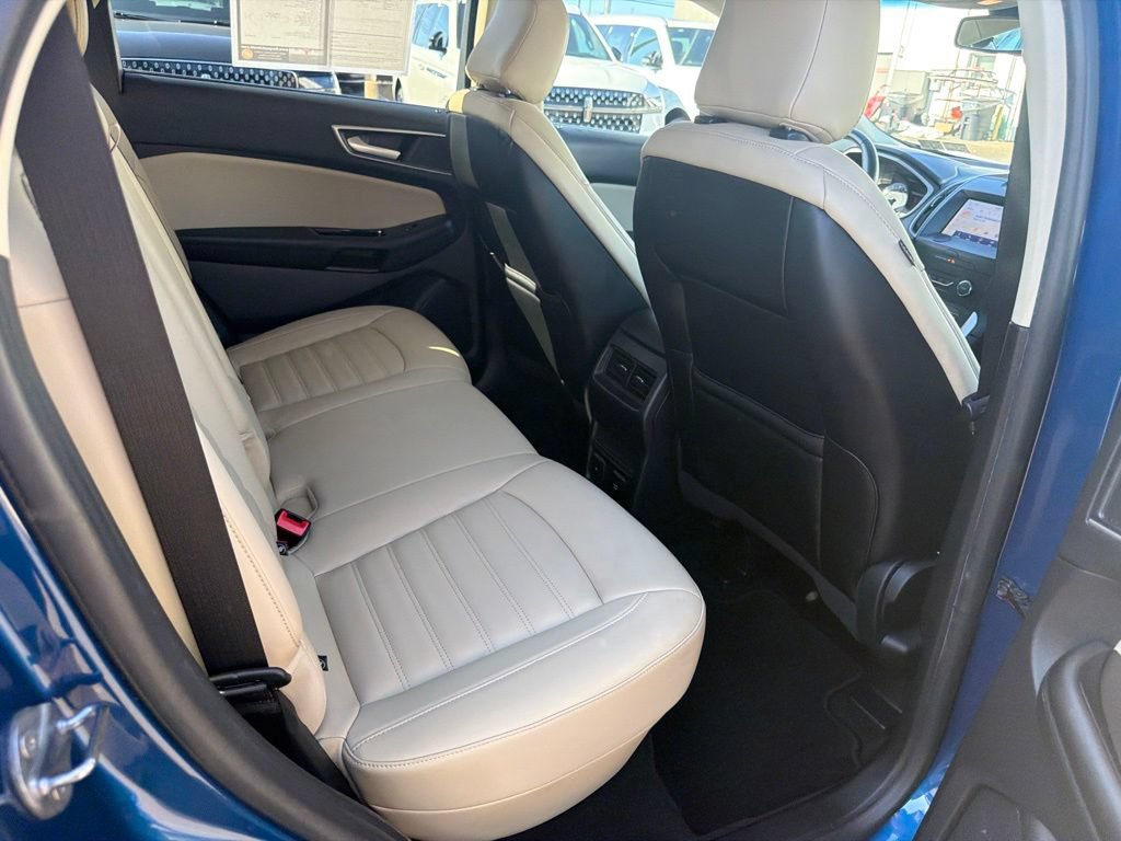 Used 2020 Ford Edge SEL w/ Convenience Package FWD image 18