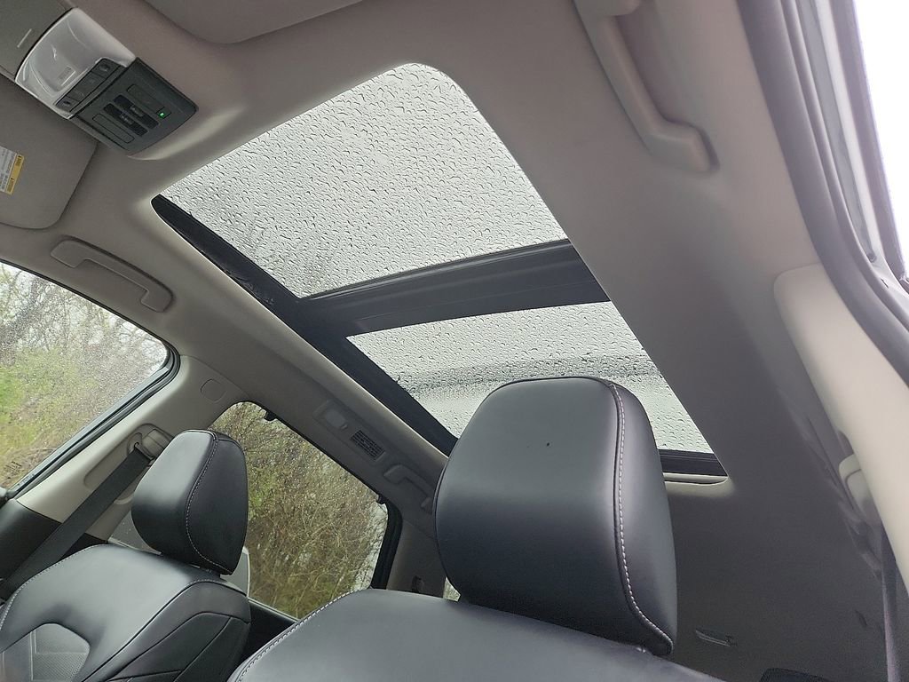 Certified 2023 Nissan Pathfinder Platinum w/ Cargo Package image 16