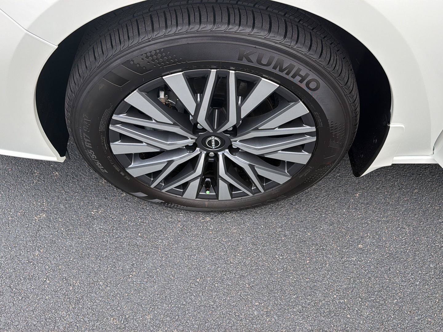 New 2026 Nissan Altima 2.5 SV AWD/4WD image 34