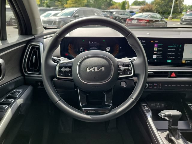 Certified 2024 Kia Sorento X-Line EX AWD/4WD image 11