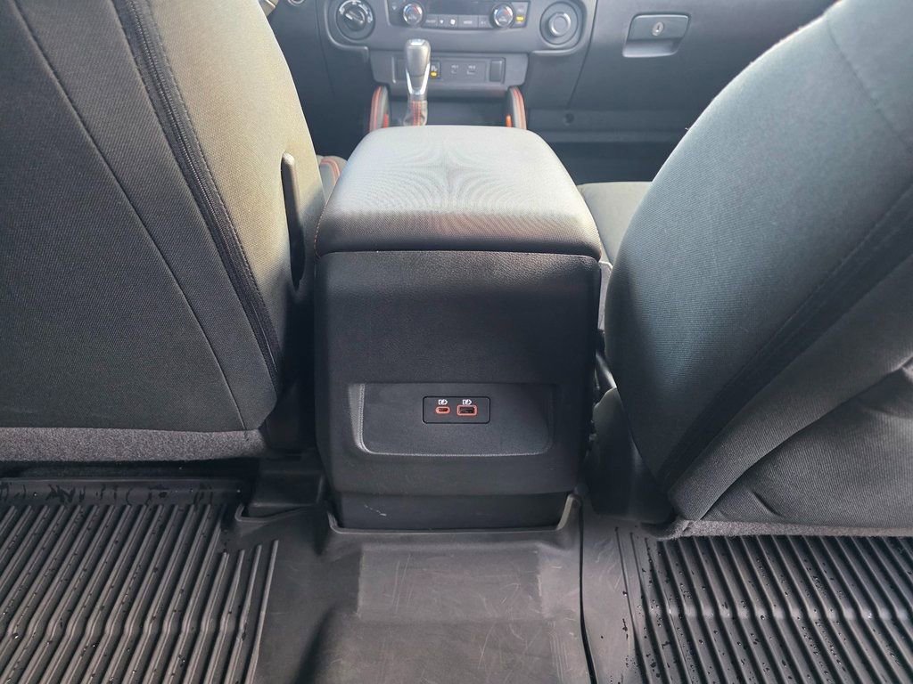 Used 2024 Nissan Frontier PRO-4X w/ Technology Package image 8