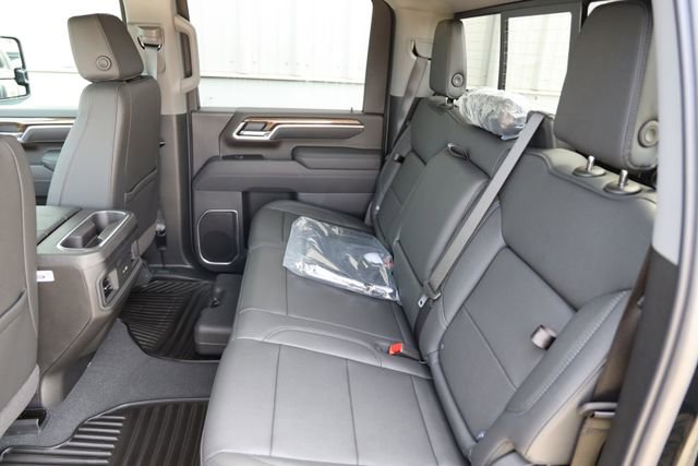 New 2026 Chevrolet Silverado 3500 LT w/ Texas Edition image 13