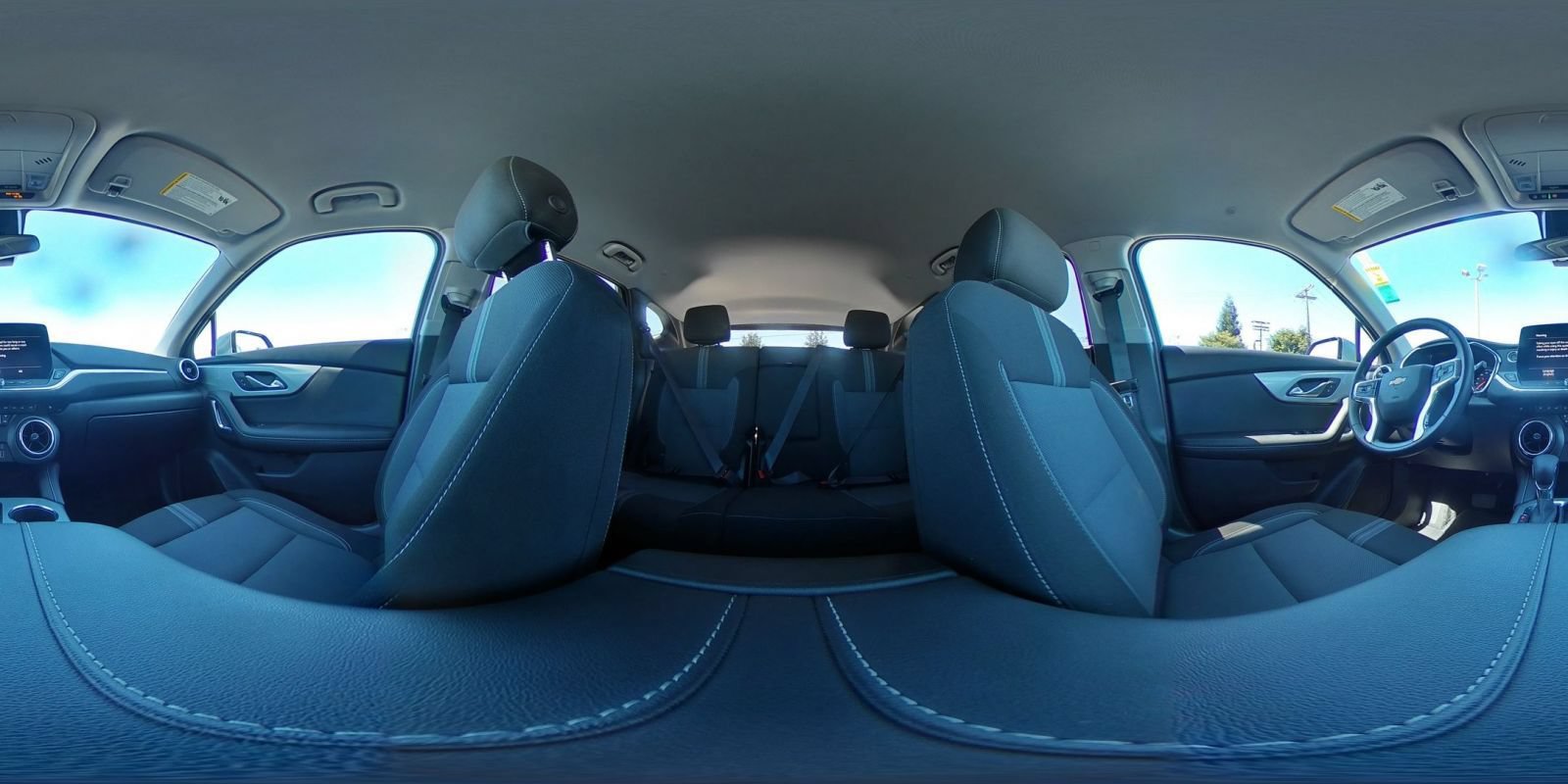 Used 2025 Chevrolet Blazer LT FWD image 44