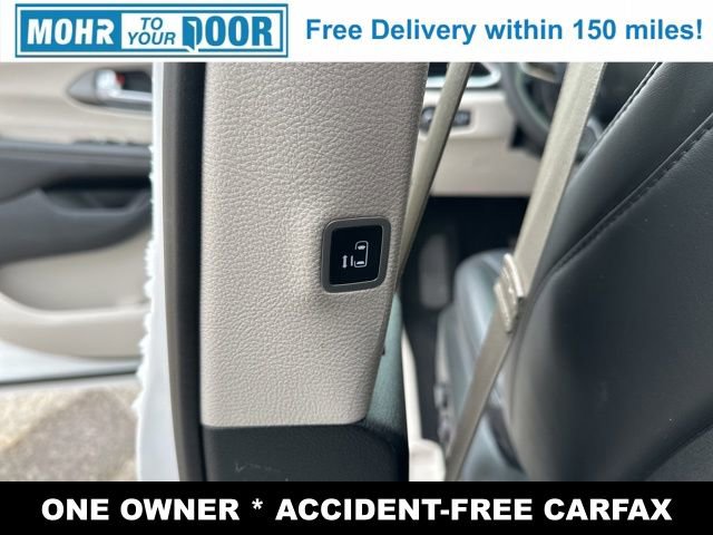 Used 2024 Chrysler Pacifica Touring-L image 29