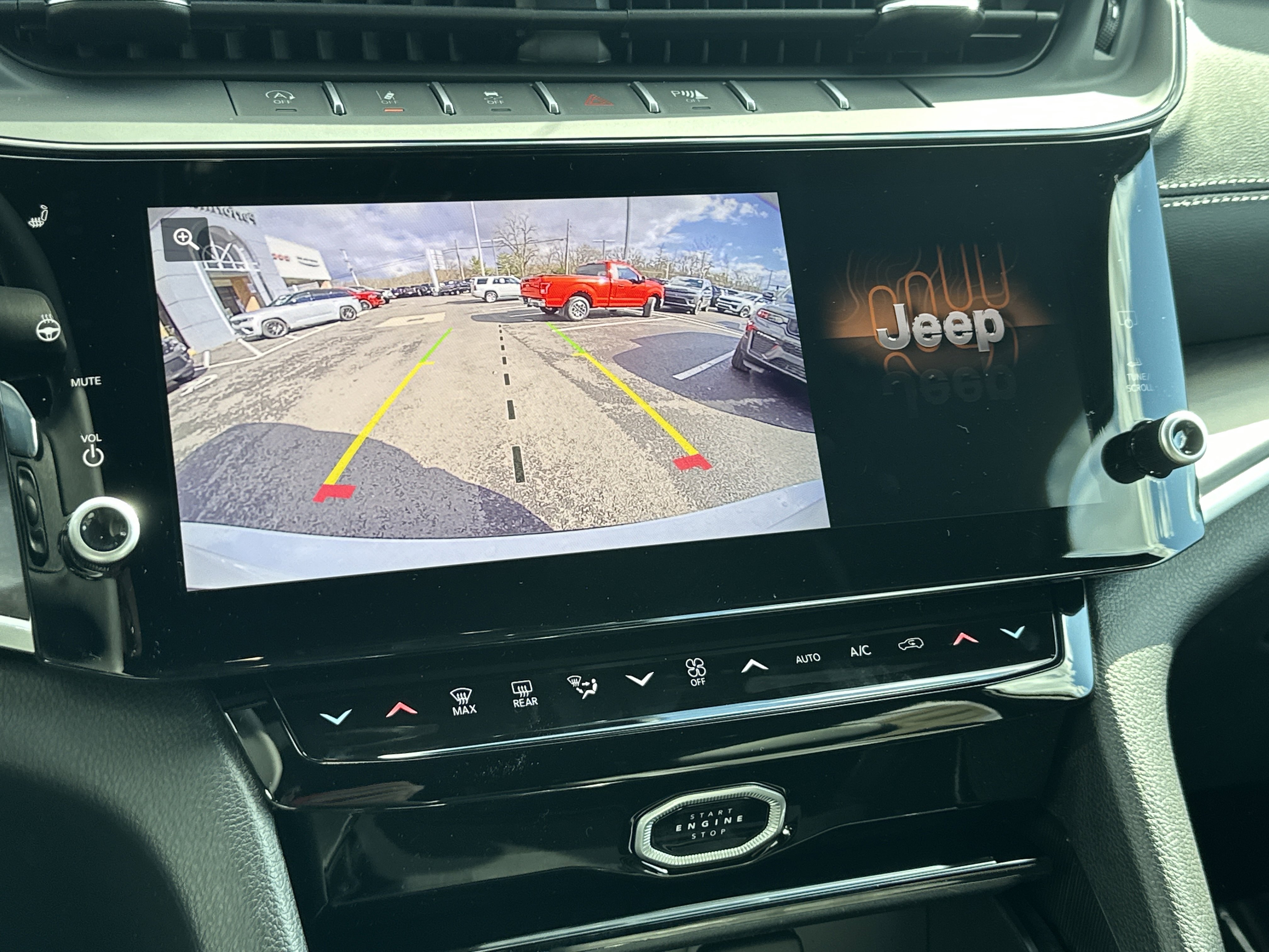 New 2026 Jeep Grand Cherokee L Limited w/ Limited Altitude Package AWD/4WD image 8