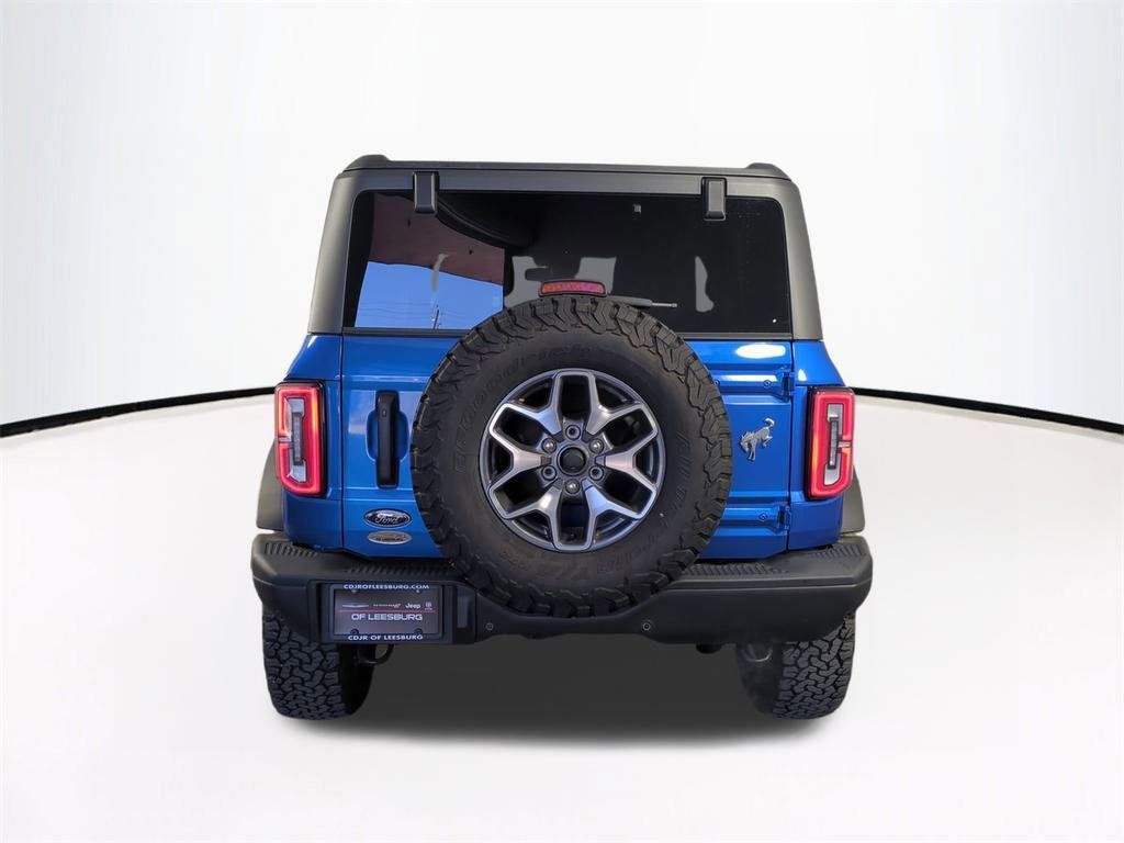 Used 2023 Ford Bronco Badlands image 6