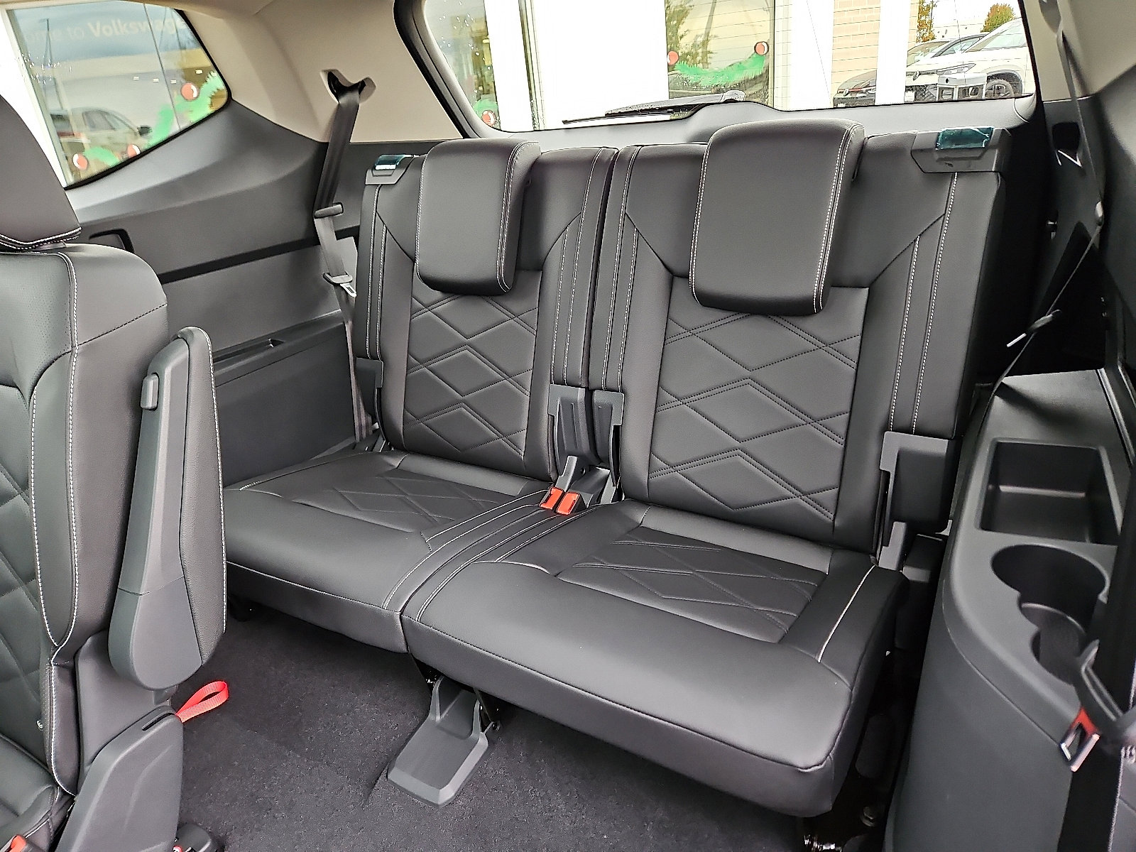 New 2026 Volkswagen Atlas SE image 9