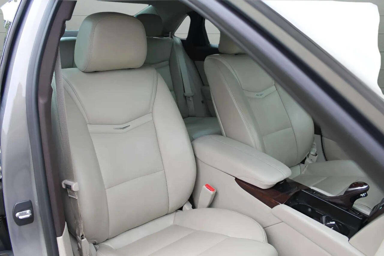 Used 2017 Cadillac XTS Luxury w/ Driver Awareness Package image 32