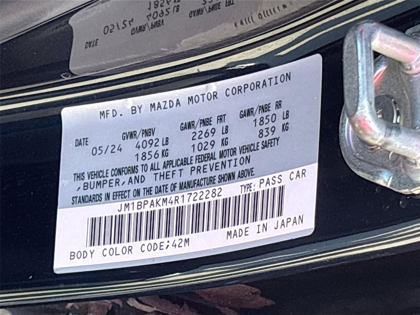 Used 2024 MAZDA MAZDA3 s image 34