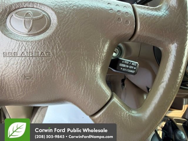 Used 2001 Toyota Sequoia SR5 AWD/4WD image 18