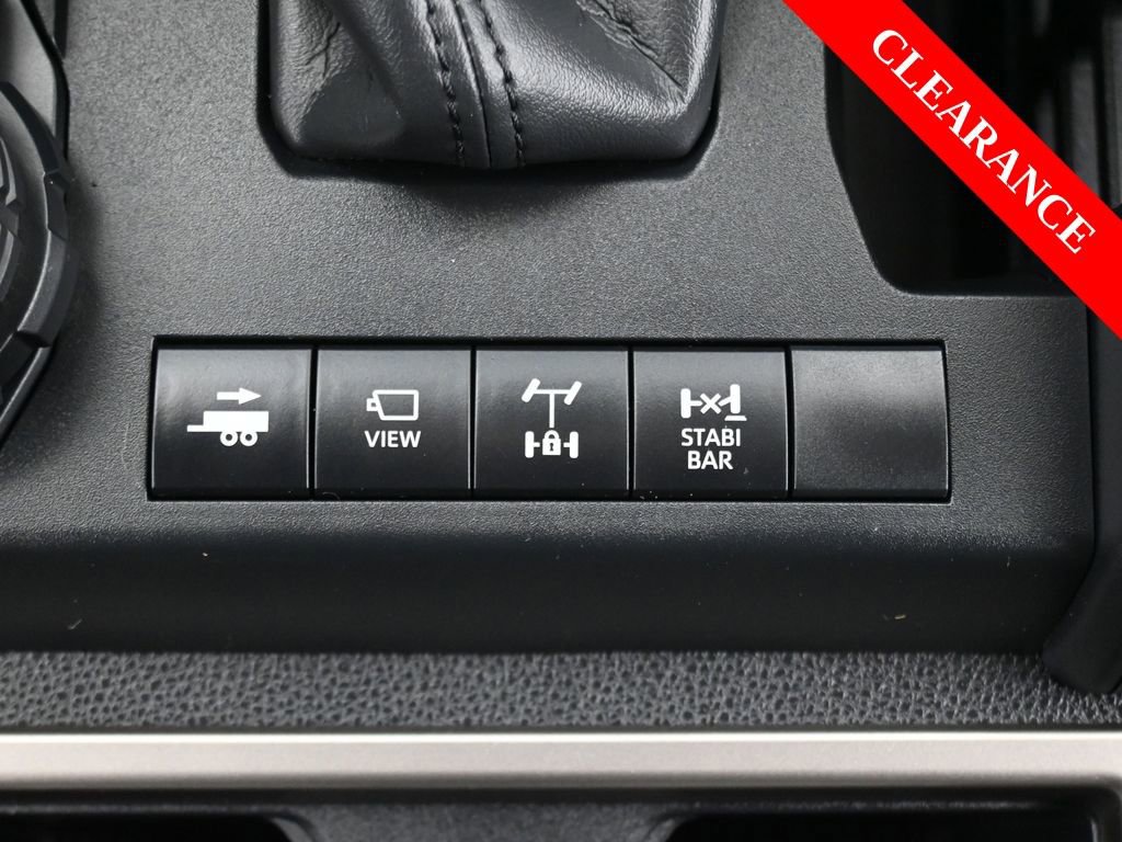 Used 2025 Toyota 4Runner 4WD image 32