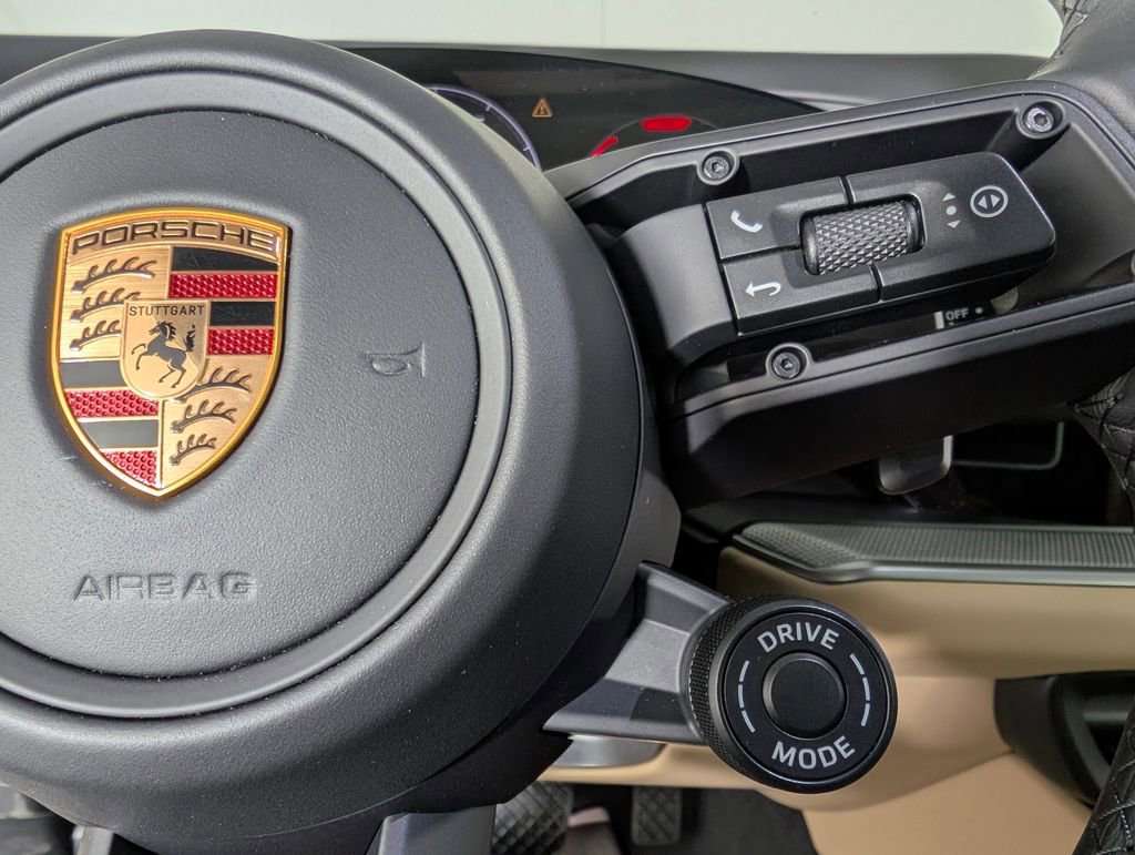 New 2026 Porsche Cayenne Coupe image 34