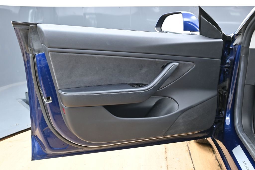 Used 2018 Tesla Model 3 Long Range image 42