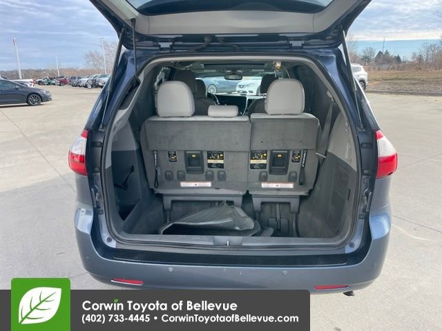 Used 2015 Toyota Sienna XLE w/ XLE Navigation Package image 23