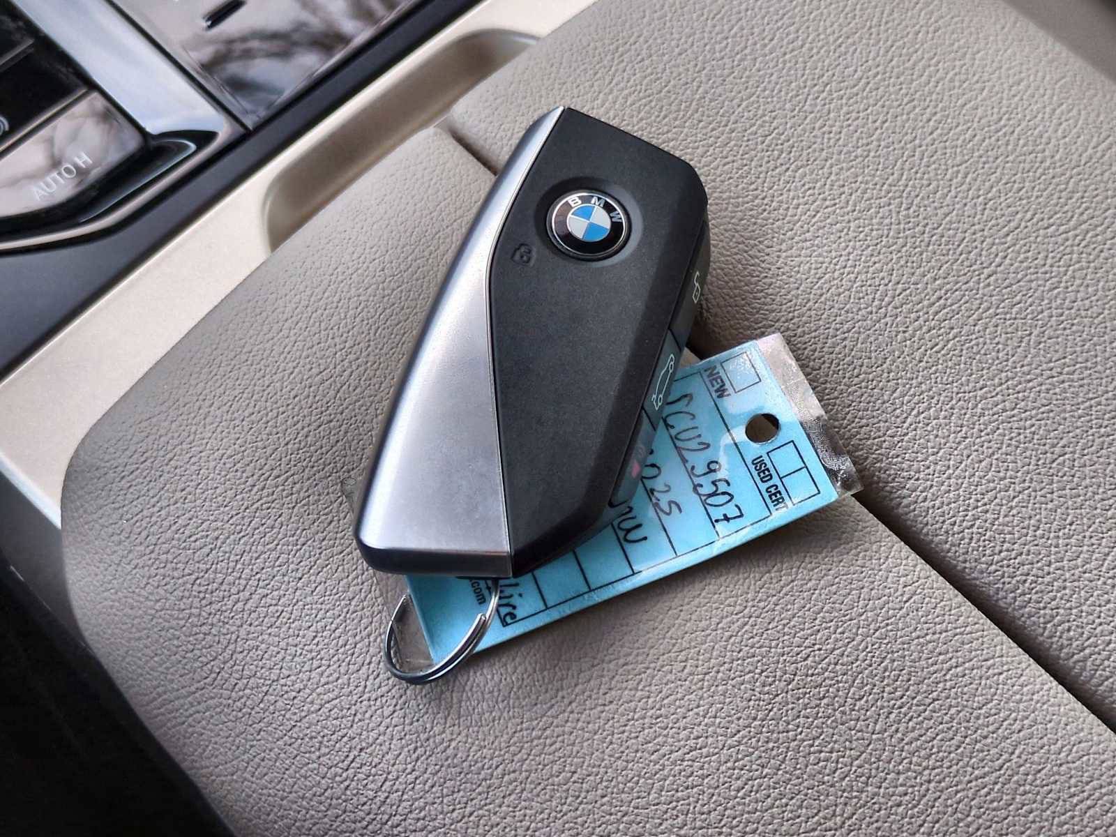 New 2025 BMW iX xDrive50 image 36