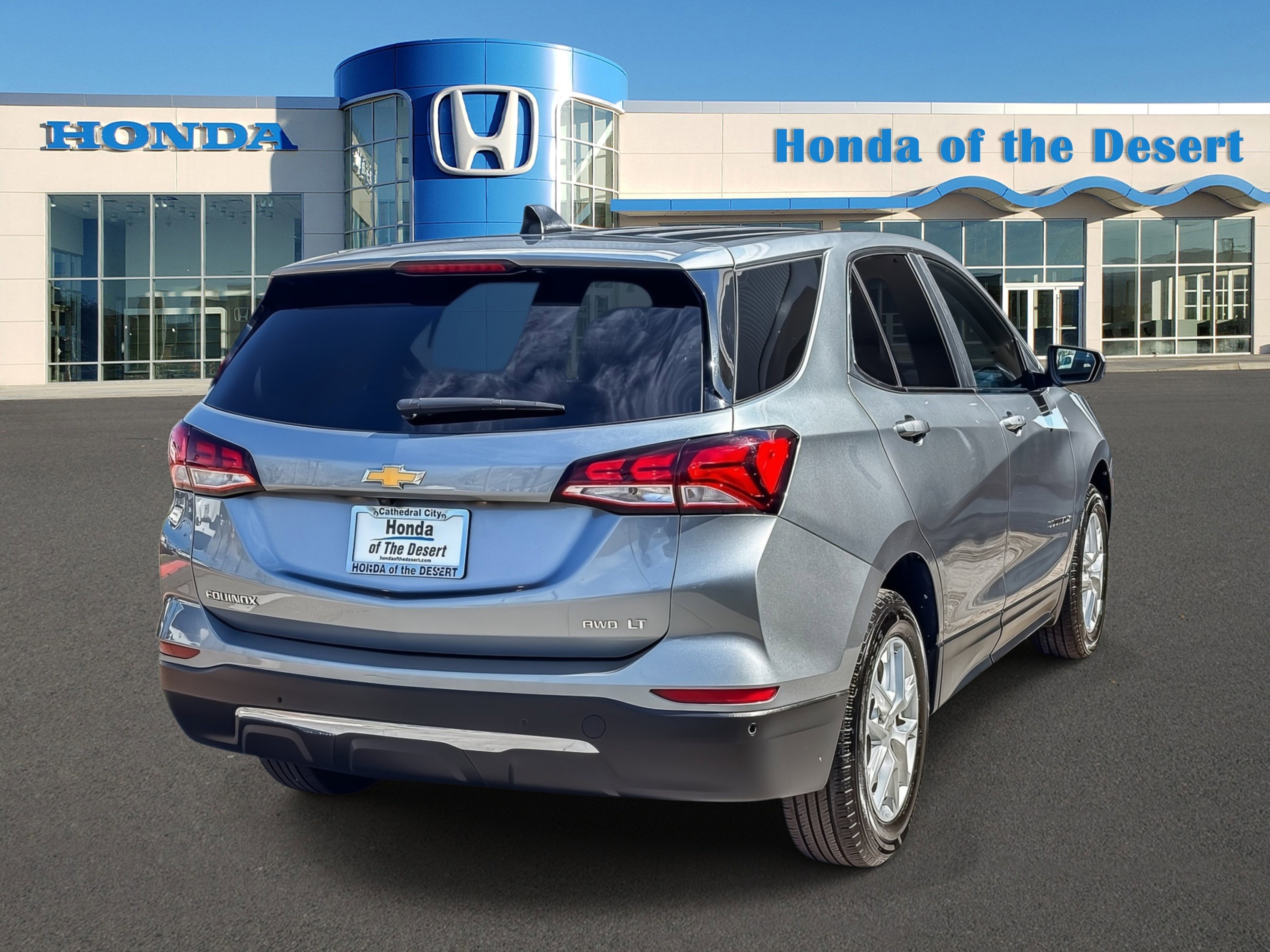 Used 2024 Chevrolet Equinox LT AWD/4WD image 7