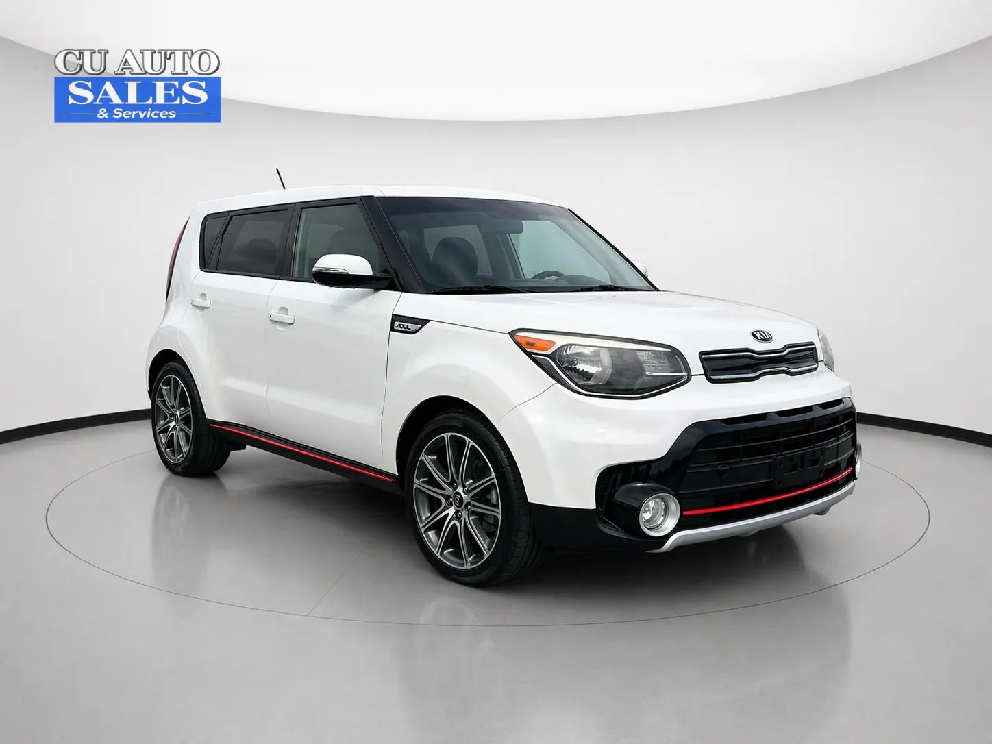 Used 2018 Kia Soul ! FWD image 1