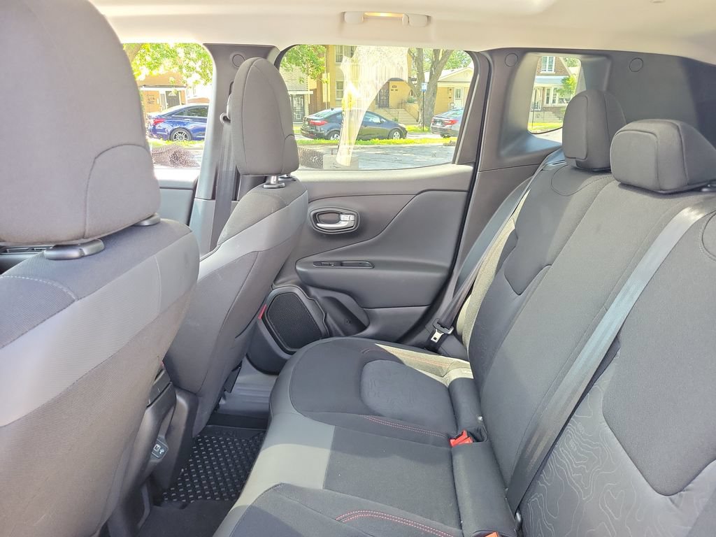 Used 2023 Jeep Renegade Trailhawk w/ Sun/Sound Group AWD/4WD image 9