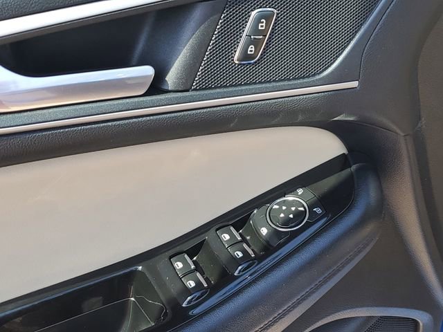 Used 2018 Ford Edge SEL w/ Equipment Group 201A AWD/4WD image 22