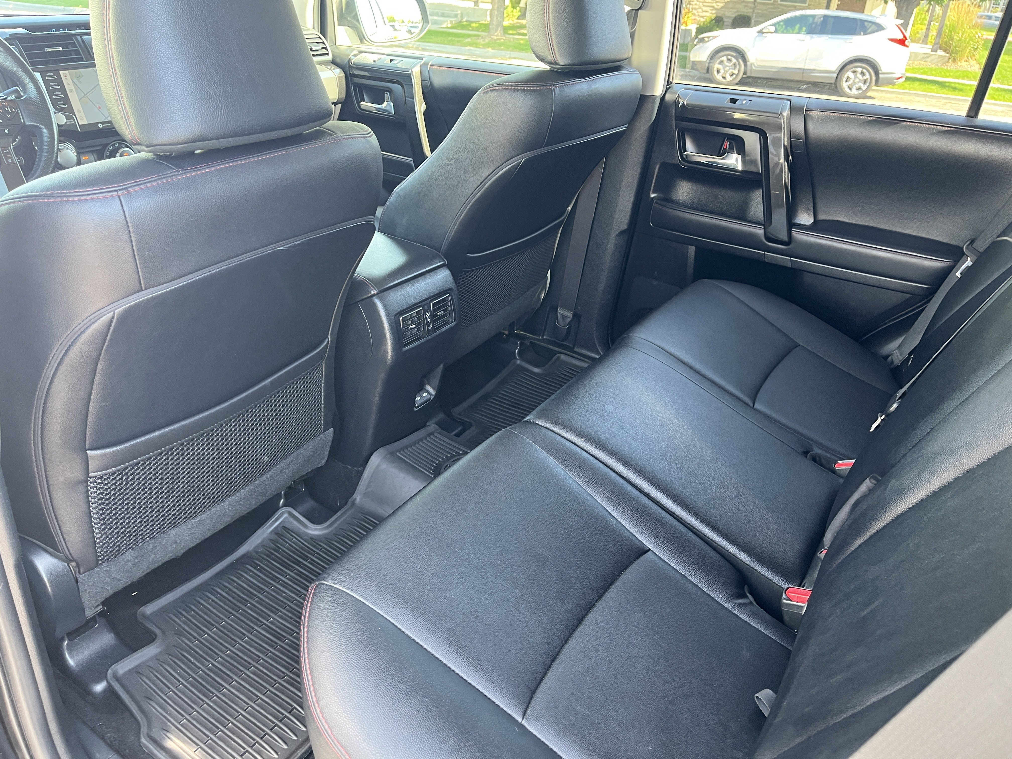 Used 2023 Toyota 4Runner TRD Off-Road Premium w/ Off Road Premium Plus Package AWD/4WD image 19