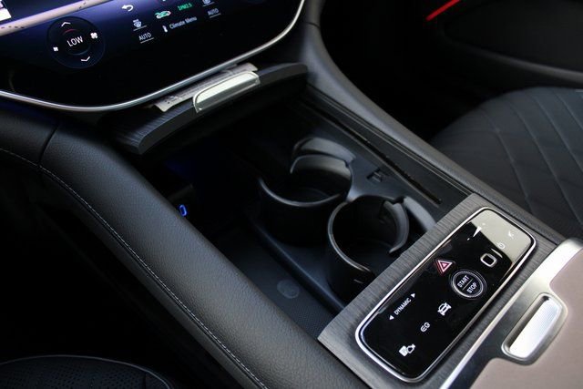 Used 2023 Mercedes-Benz EQS 580 4MATIC Sedan image 14