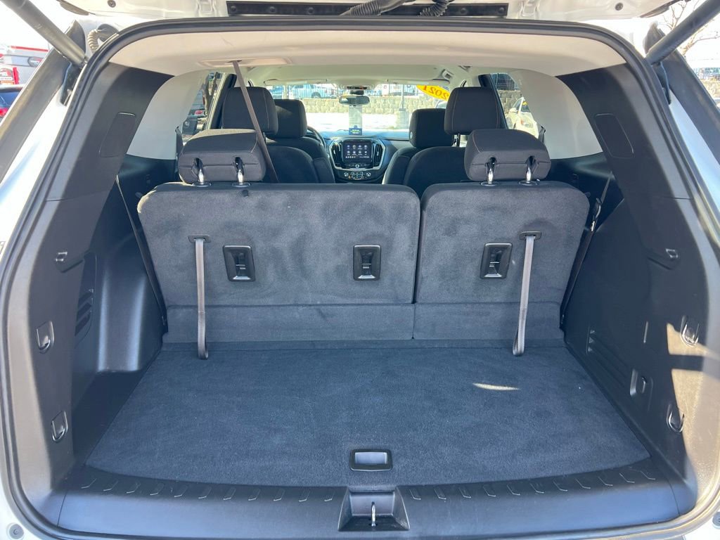 Used 2021 Chevrolet Traverse LT w/ LPO, Blackout Package image 23