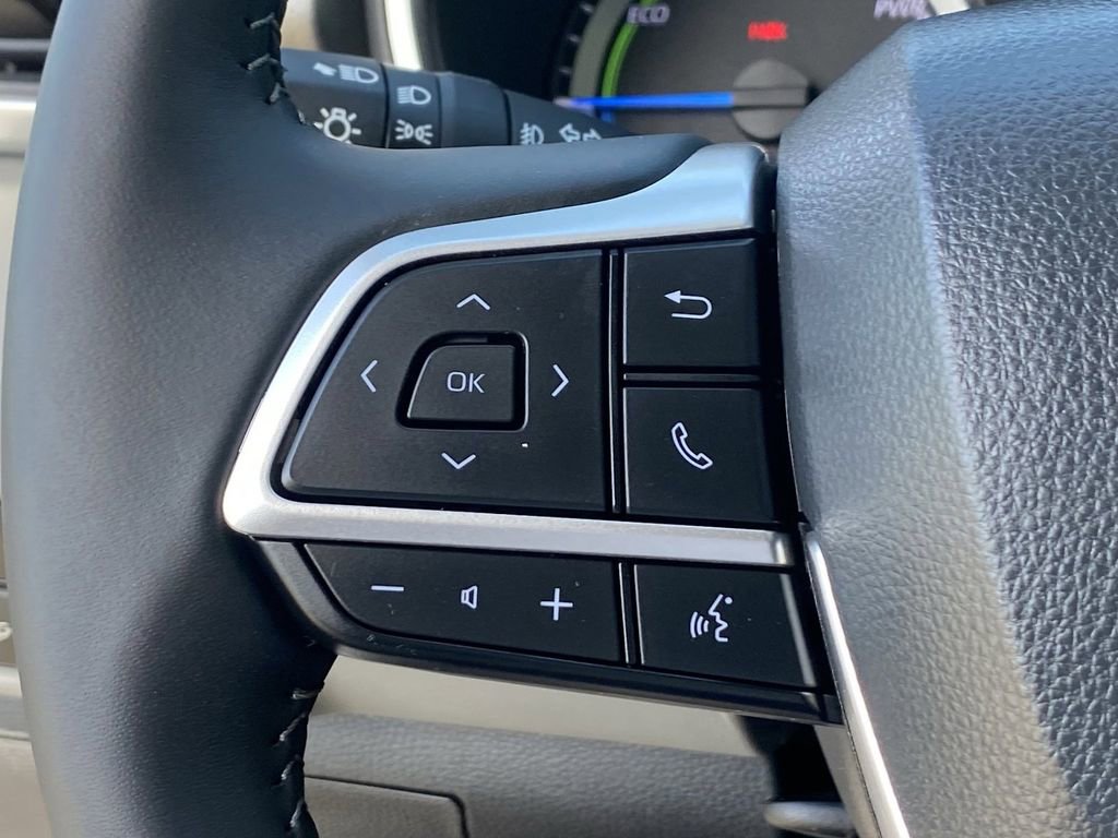 Certified 2026 Toyota Highlander XLE image 27