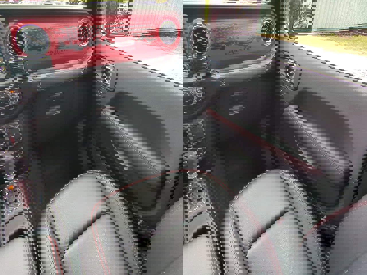 Used 2023 Jeep Gladiator Rubicon w/ Cold Weather Group image 15