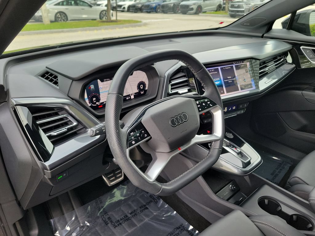Certified 2024 Audi Q4 e-tron Premium Plus w/ Premium Plus AWD/4WD image 7