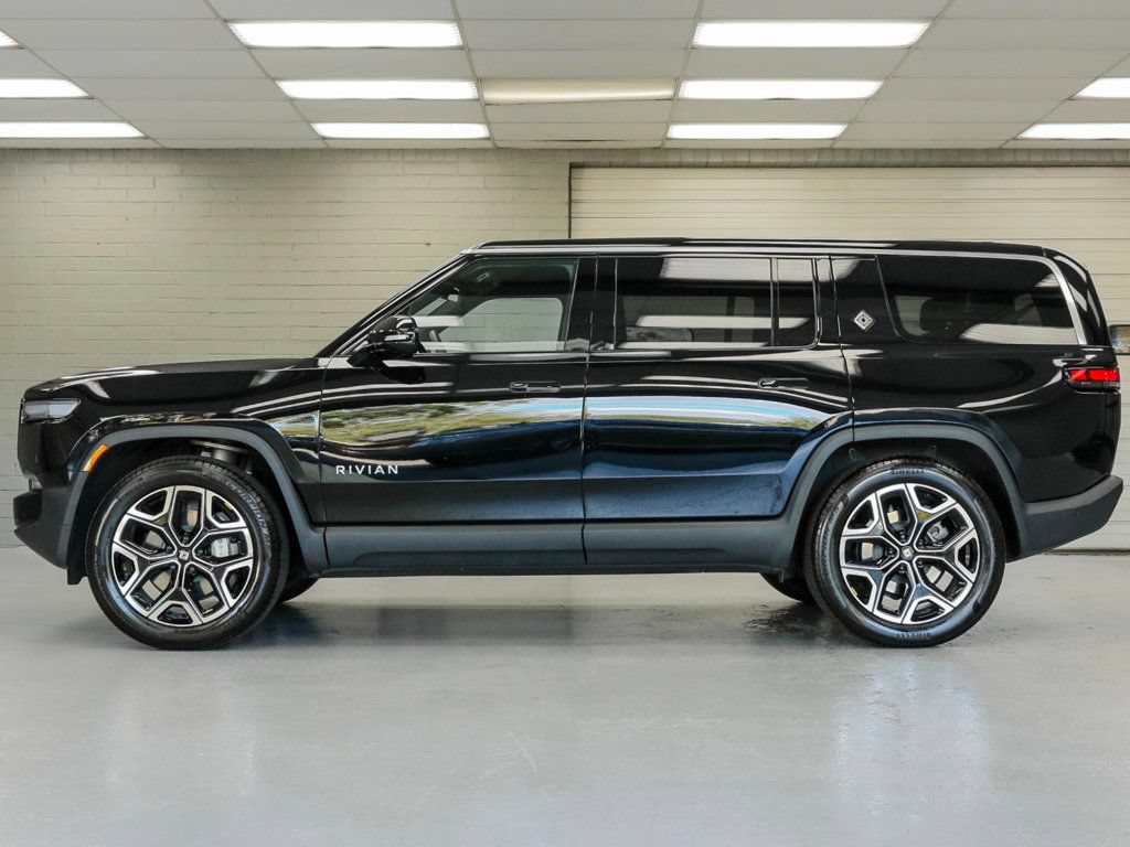 Used 2025 Rivian R1S Adventure AWD/4WD image 6